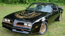 Noleggio Pontiac Trans Am 1979 in Toscana muscle car americana
