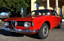Noleggio Giulia GT Veloce 1966 Novara Piemonte Lombardia