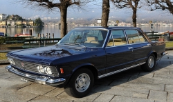 Noleggio Fiat 130 berlina Novara Piemonte Lombardia